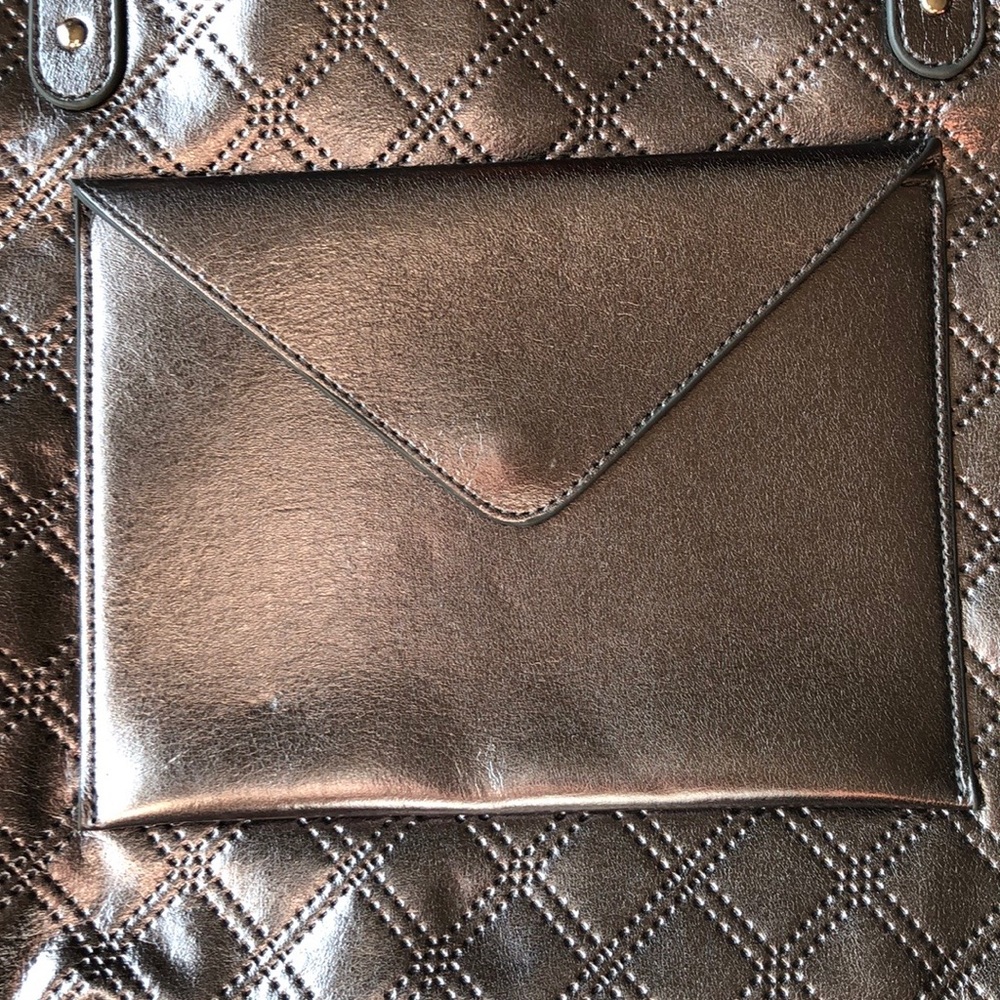 ✨ Silver Metallic Tote ✨